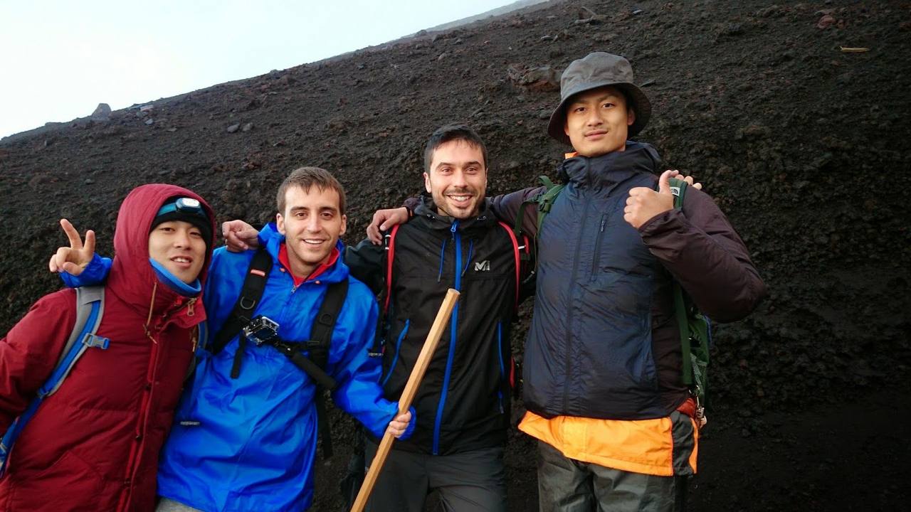 Ascens al mont sagrat Fuji – Alba al país del sol naixent –  Dies 4 i 5